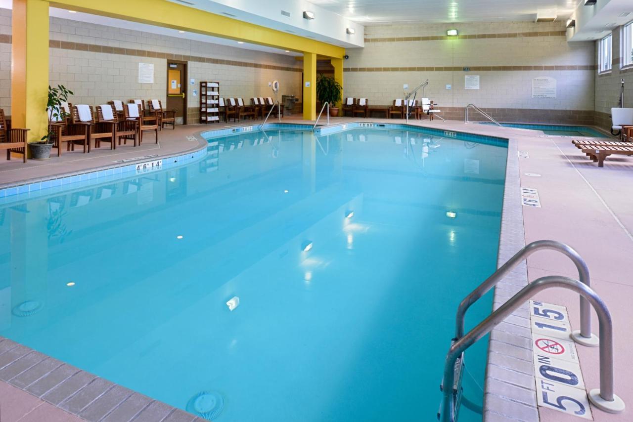| Holiday Inn Express St. Croix Valley, an IHG Hotel