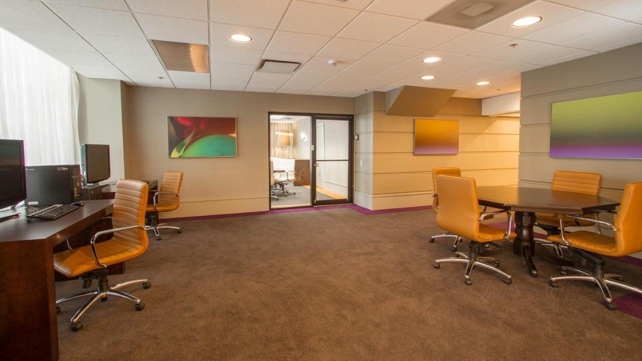  | Holiday Inn Downtown Rochester, an IHG Hotel