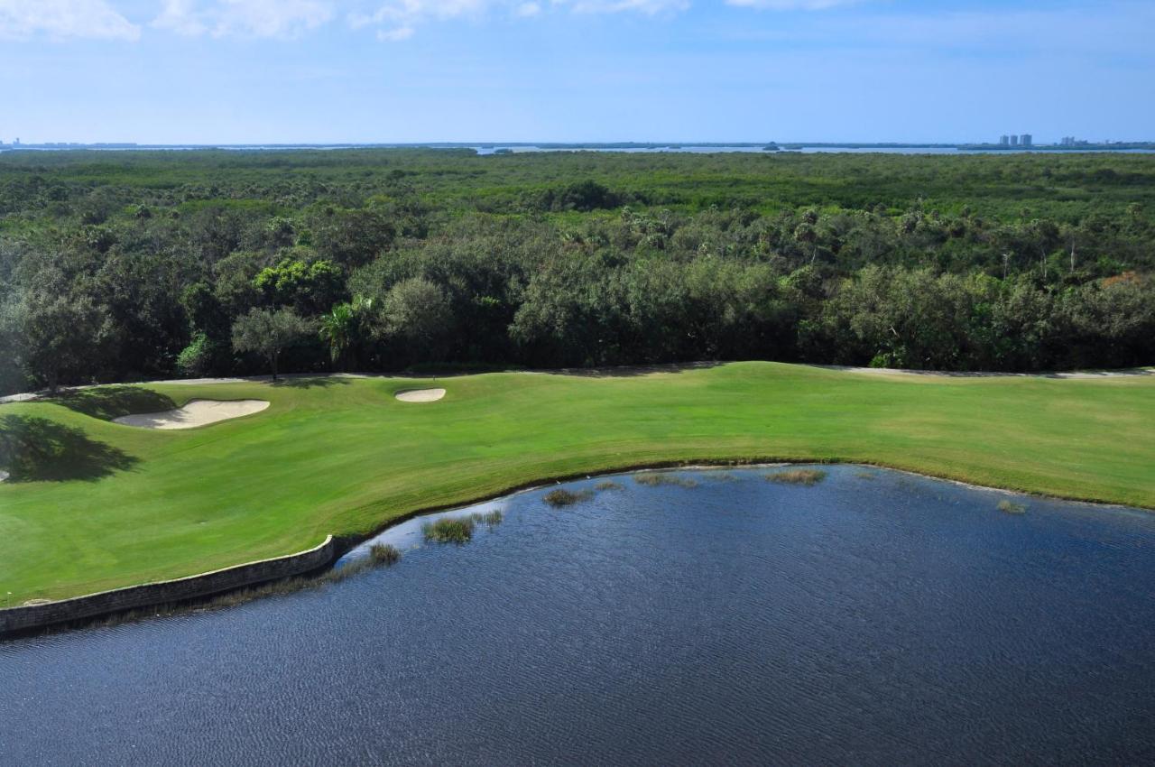 | Holiday Inn Express & Suites Naples North - Bonita Springs, an IHG Hotel