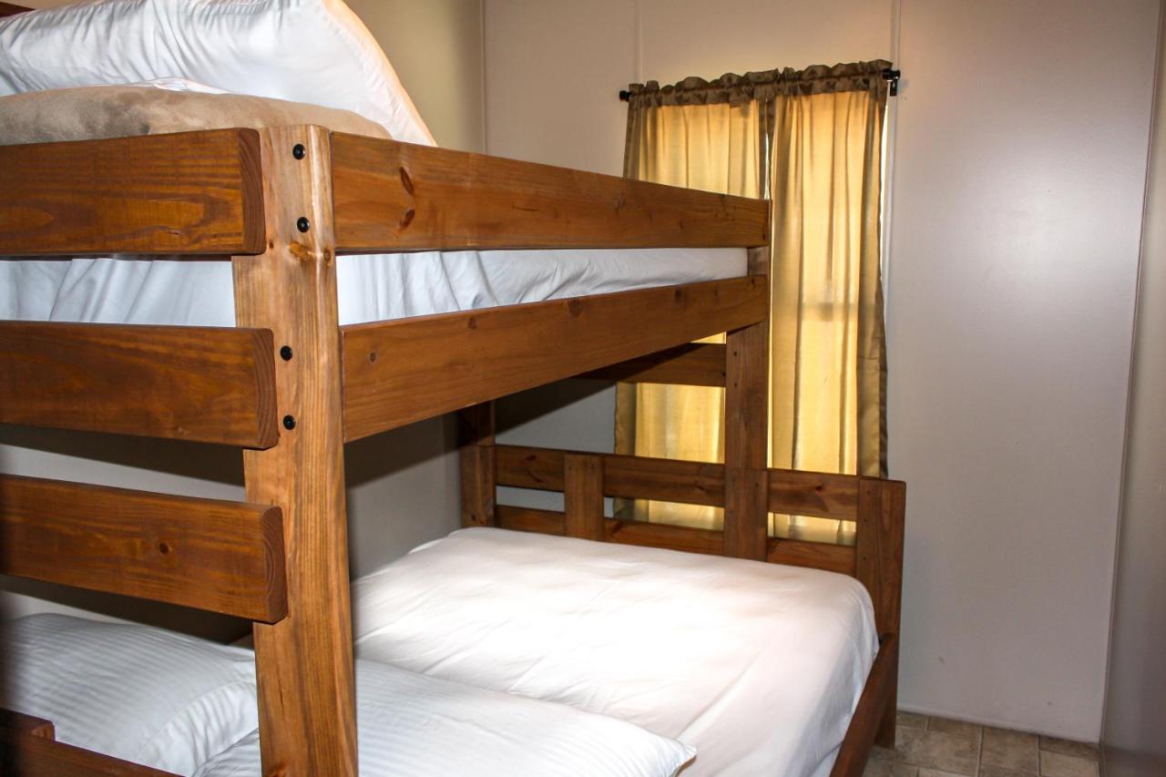 | Rayburn Inn