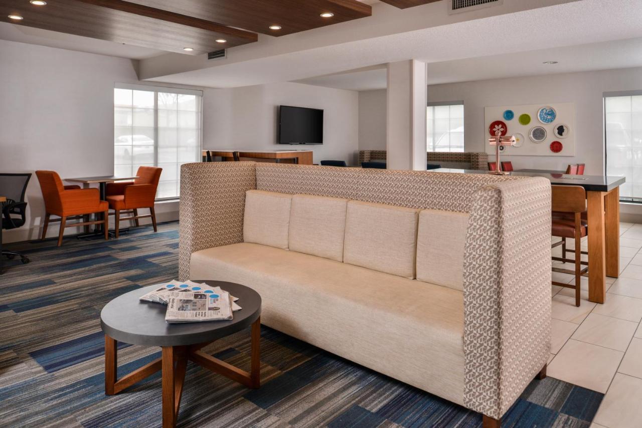  | Holiday Inn Express Westley, an IHG Hotel