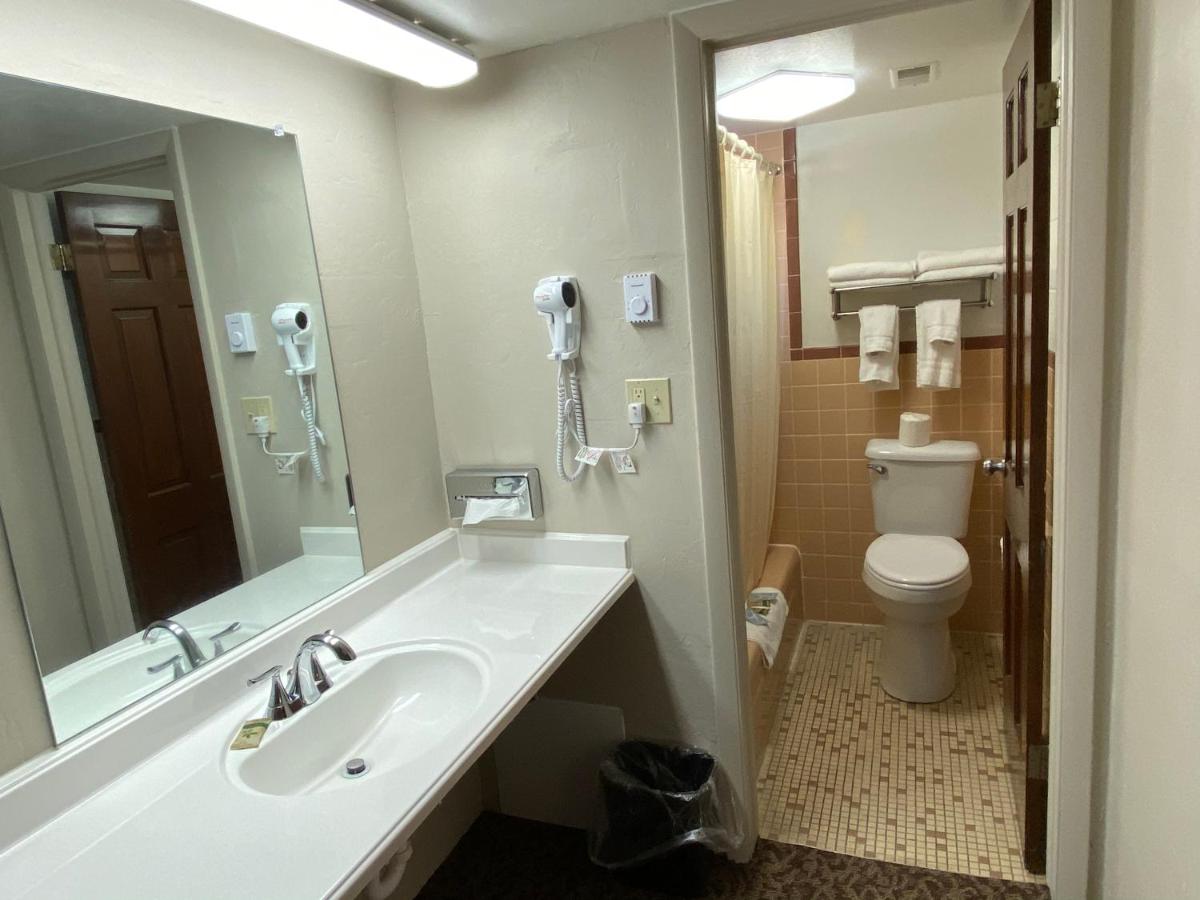  | Dunes Inn Alamosa