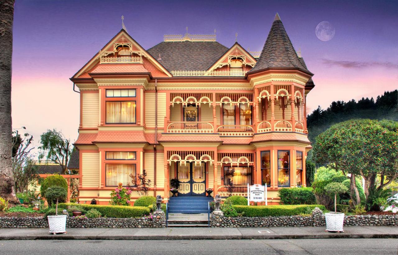  | Gingerbread Mansion