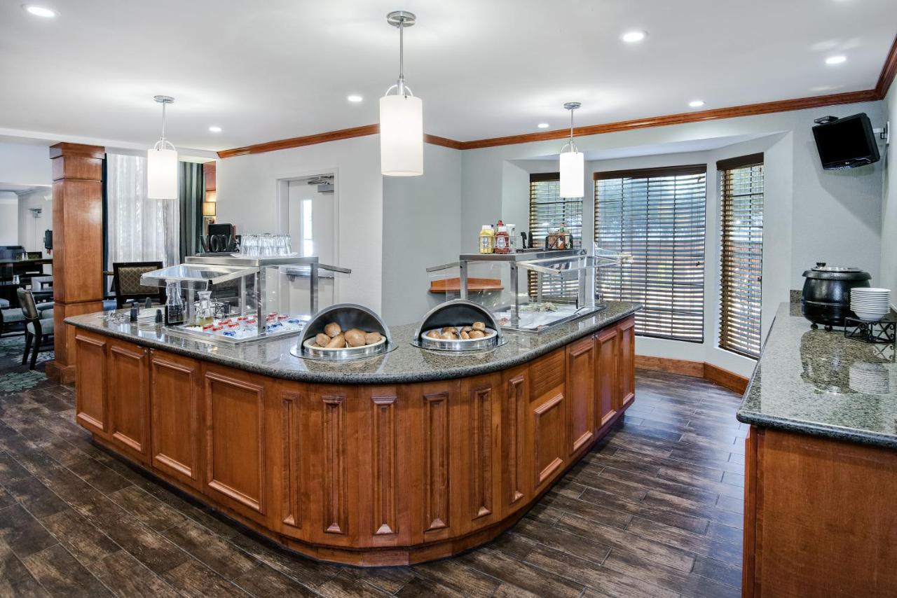 | Staybridge Suites Austin Round Rock, an IHG Hotel