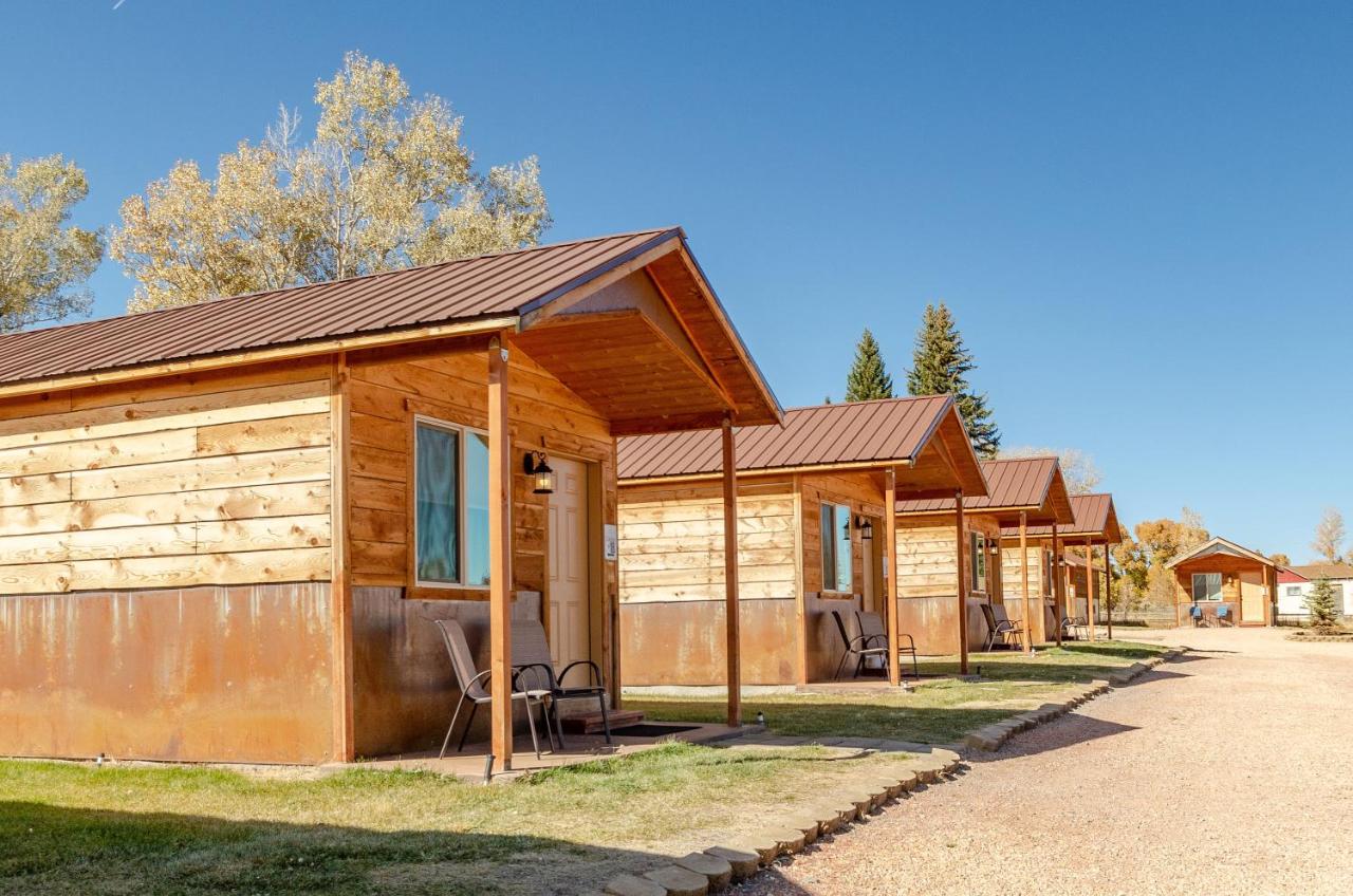 | Mountain Ridge Cabins & Lodging