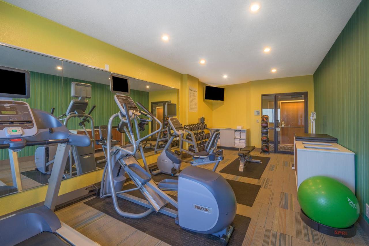 | Holiday Inn Express Hotel Howe / Sturgis, an IHG Hotel
