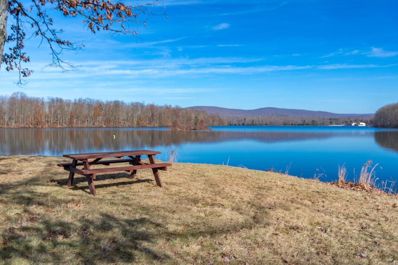 | Crown Resorts at The Poconos