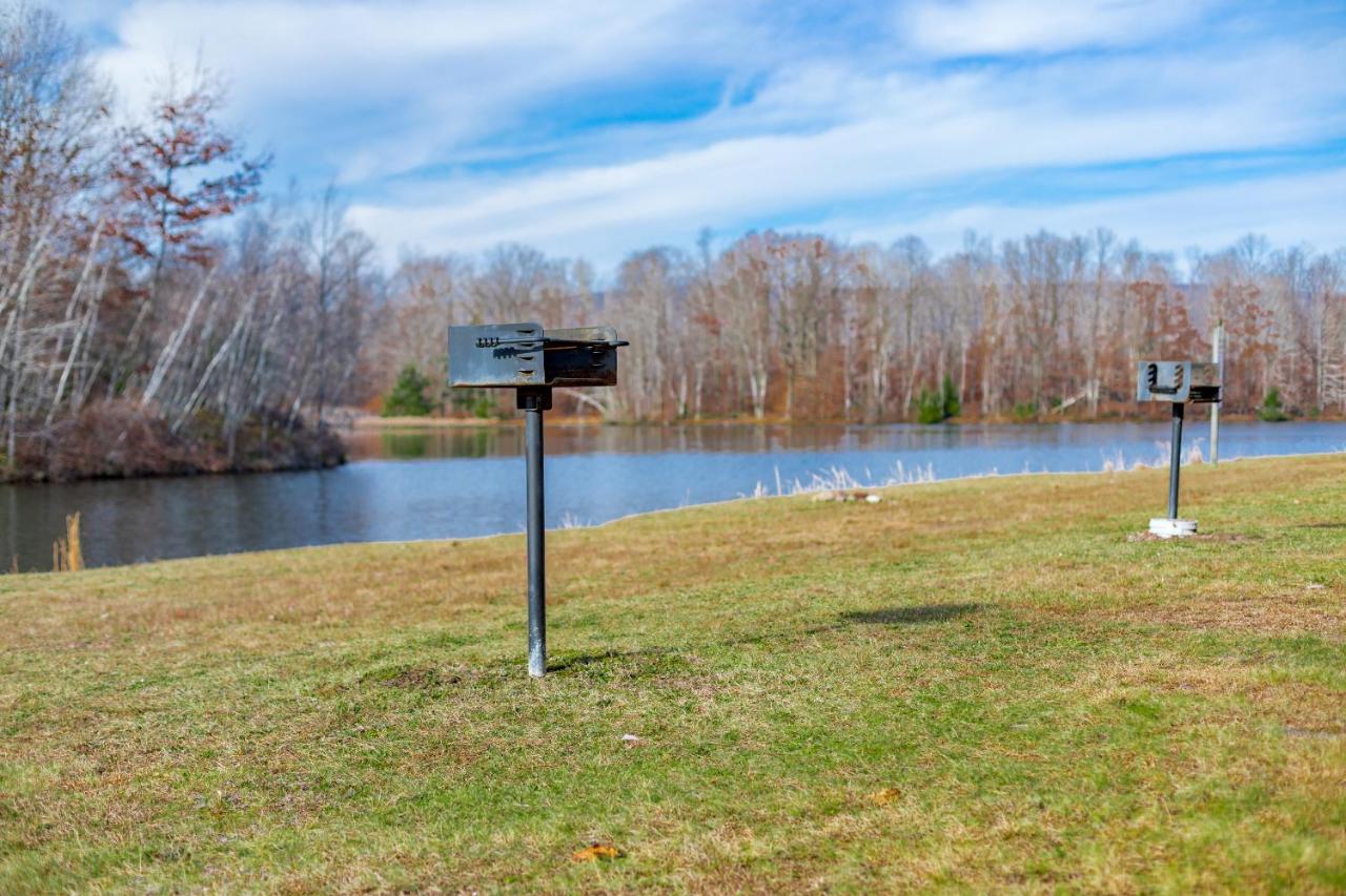 | Crown Resorts at The Poconos