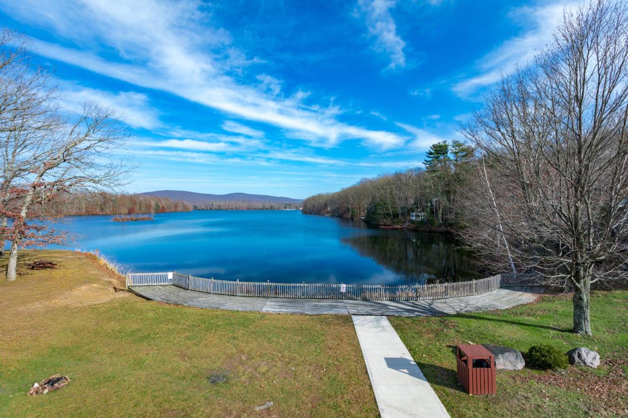 | Crown Resorts at The Poconos