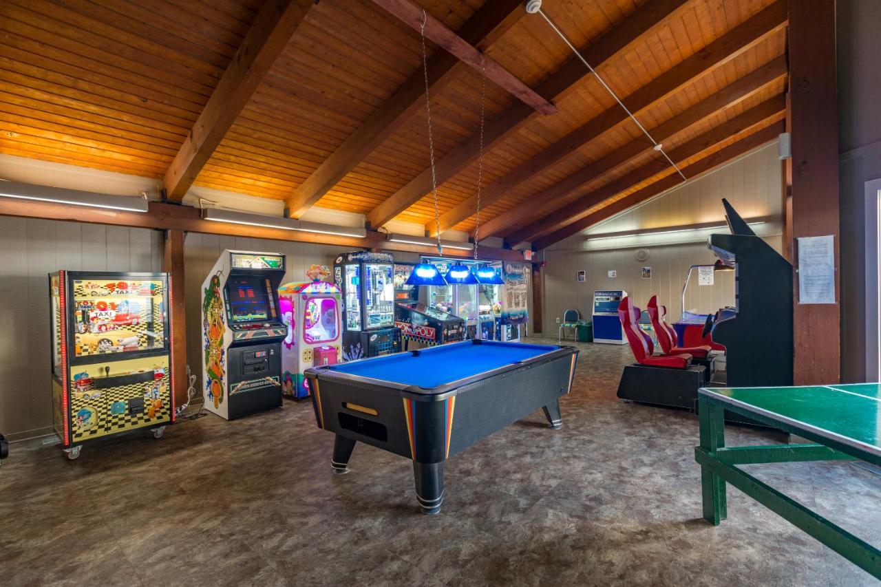 | Crown Resorts at The Poconos