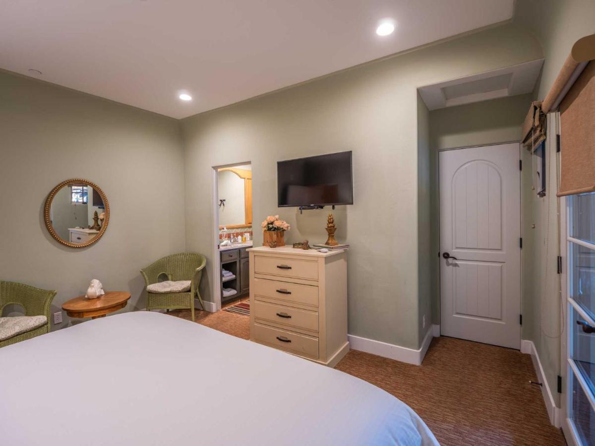 Luxury Suite 1 at Su Nido Inn