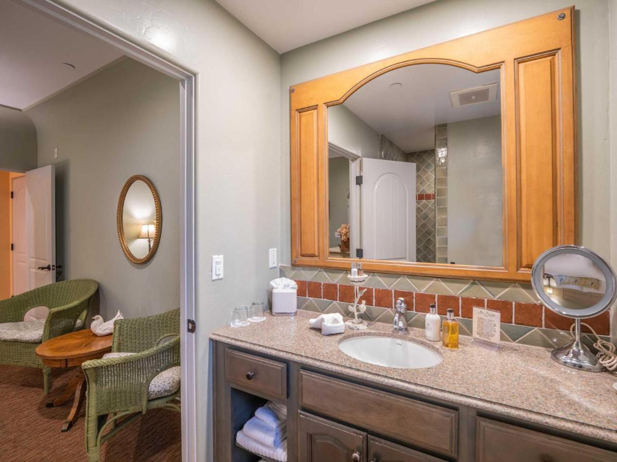 Luxury Suite 1 at Su Nido Inn