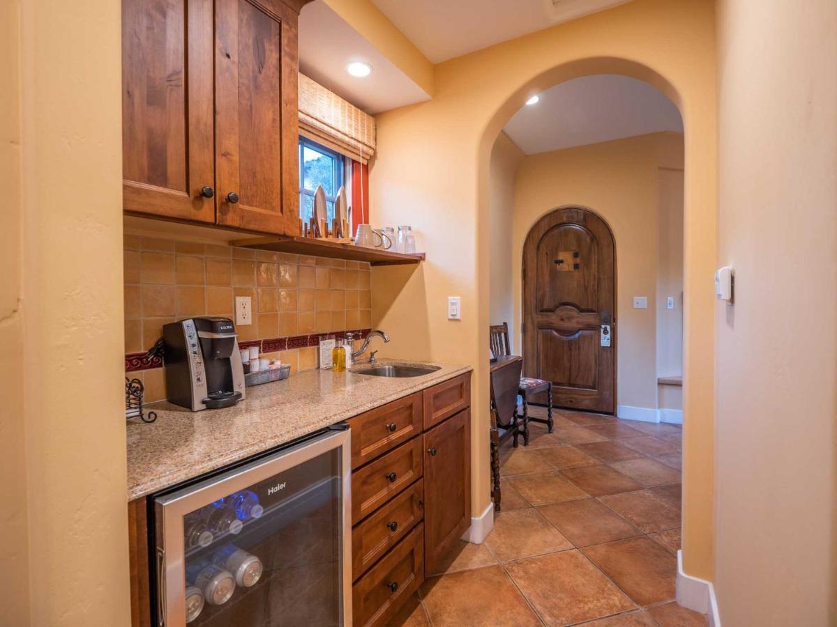 Luxury Suite 3 at Su Nido Inn
