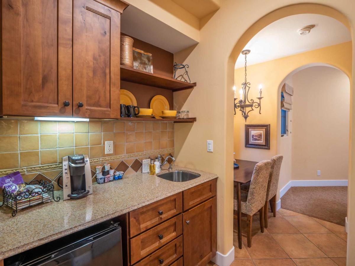 Luxury Suite 4 at Su Nido Inn