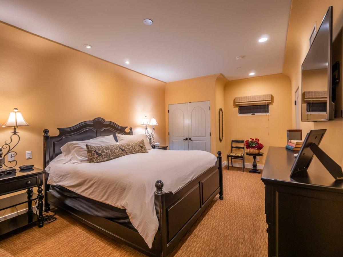 Luxury Suite 6 at Su Nido Inn