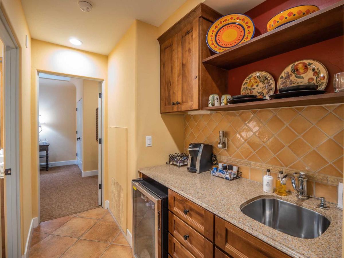 Luxury Suite 6 at Su Nido Inn