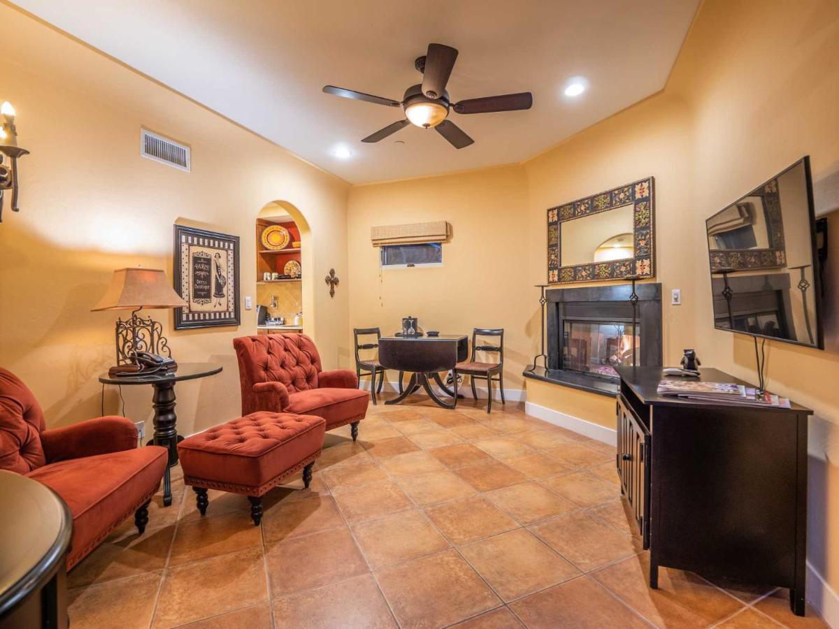 Luxury Suite 6 at Su Nido Inn