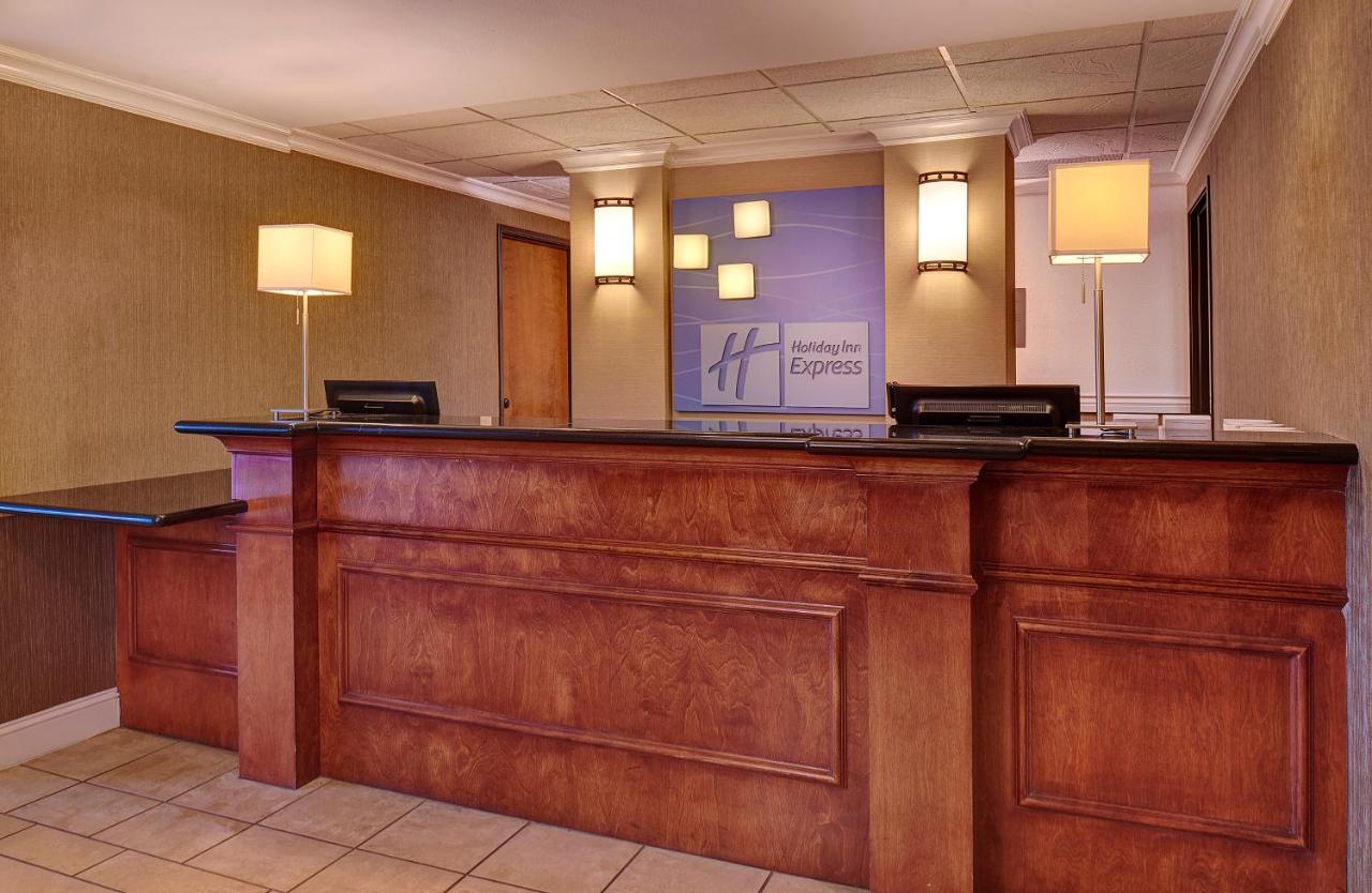  | Holiday Inn Express Hotel & Suites San Diego-Sorrento Valley