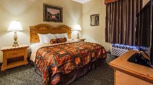 Room #51513125 at Best Western Plus Revere Inn & Suites