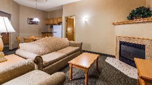 Room #51513125 at Best Western Plus Revere Inn & Suites