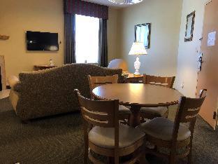 Room #51513125 at Best Western Plus Revere Inn & Suites