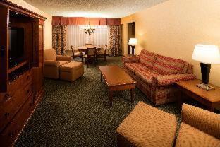 Room #34985315 at Red Lion Hotel Portland Airport