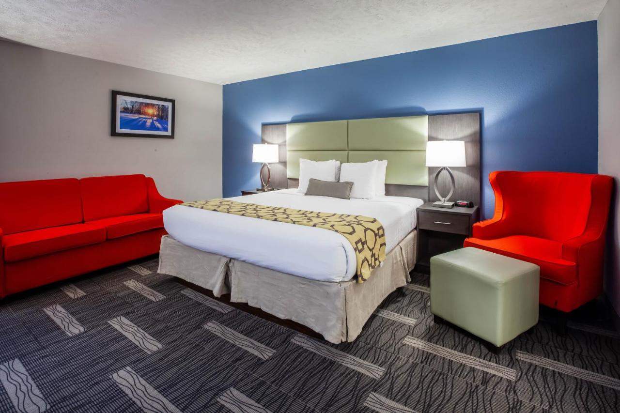 King Studio Suite - Non-Smoking at Baymont by Wyndham Traverse City