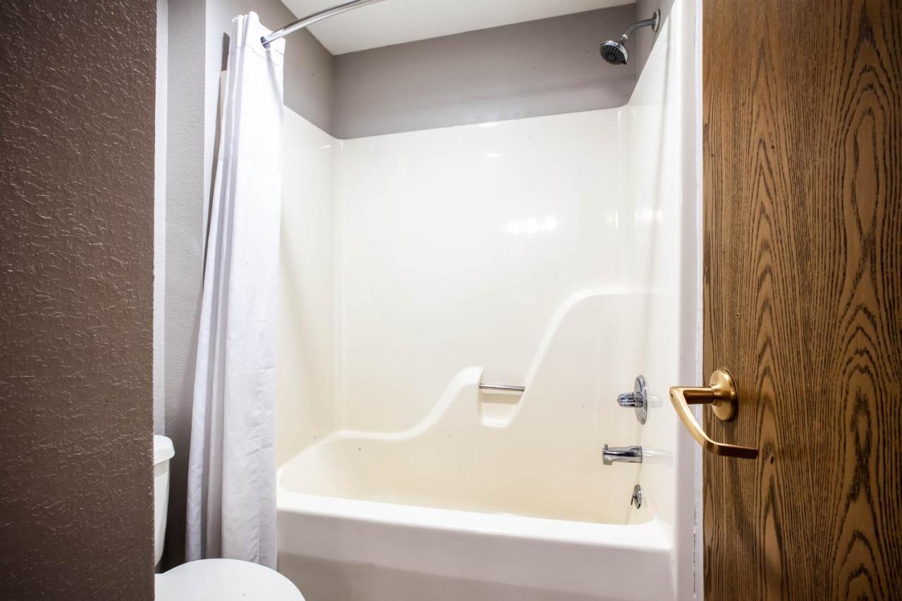 King Room - Non-Smoking at Baymont by Wyndham Traverse City