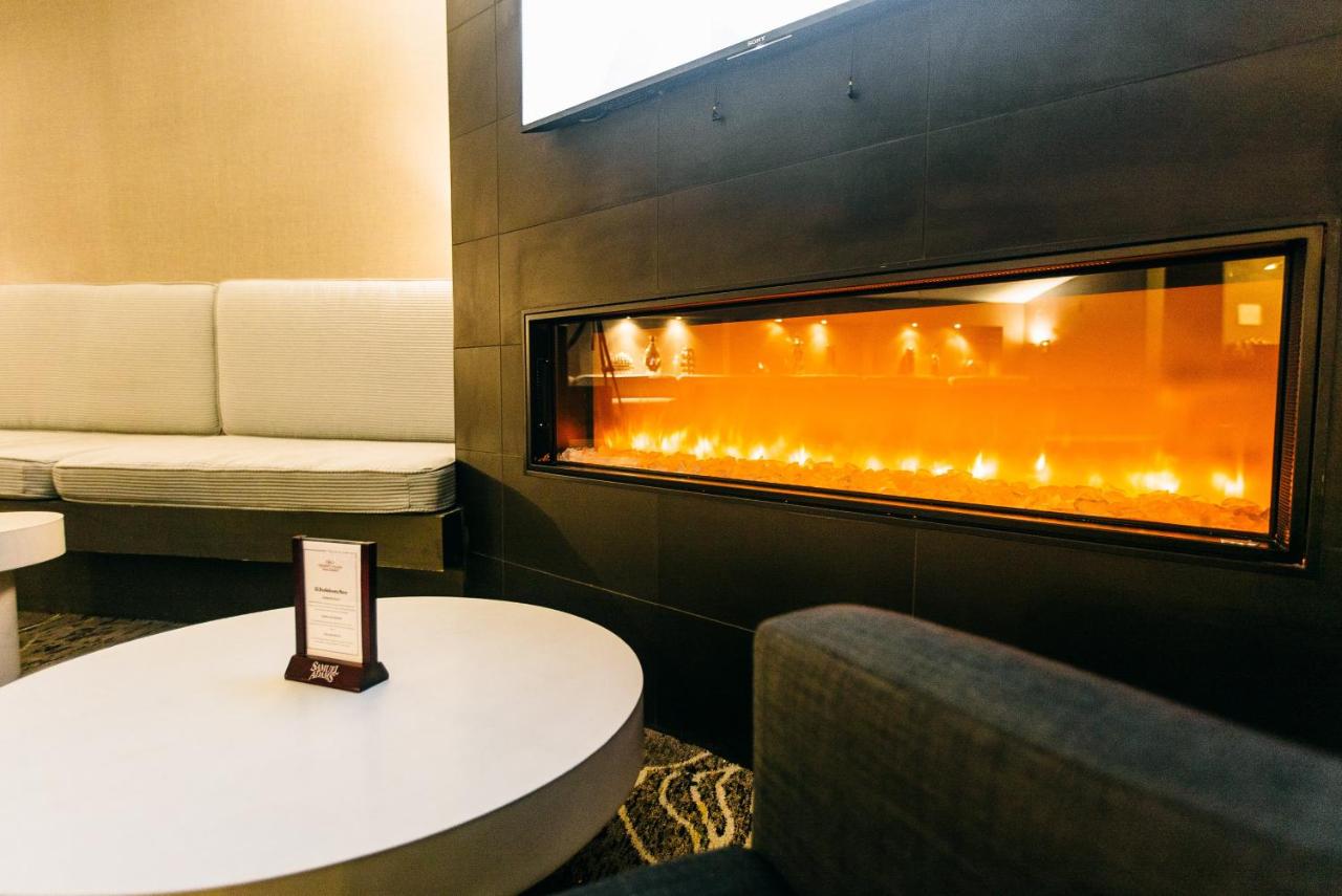 | Crowne Plaza Hotel Harrisburg-Hershey, an IHG Hotel
