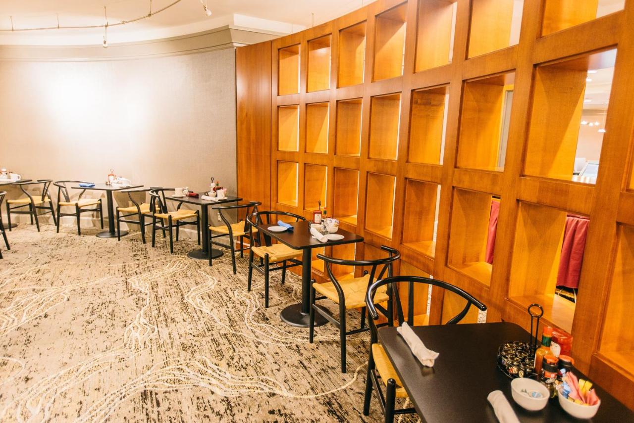 | Crowne Plaza Hotel Harrisburg-Hershey, an IHG Hotel