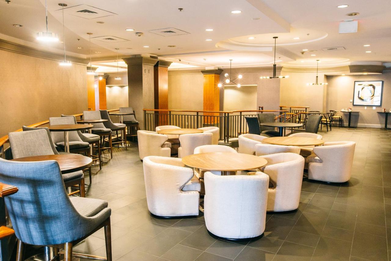 | Crowne Plaza Hotel Harrisburg-Hershey, an IHG Hotel