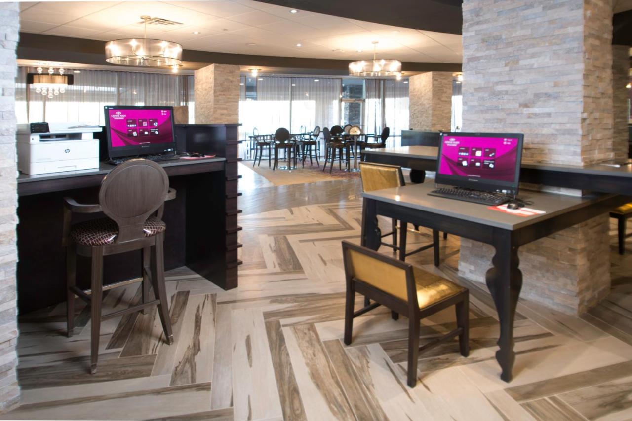  | Crowne Plaza Saddle Brook, an IHG Hotel