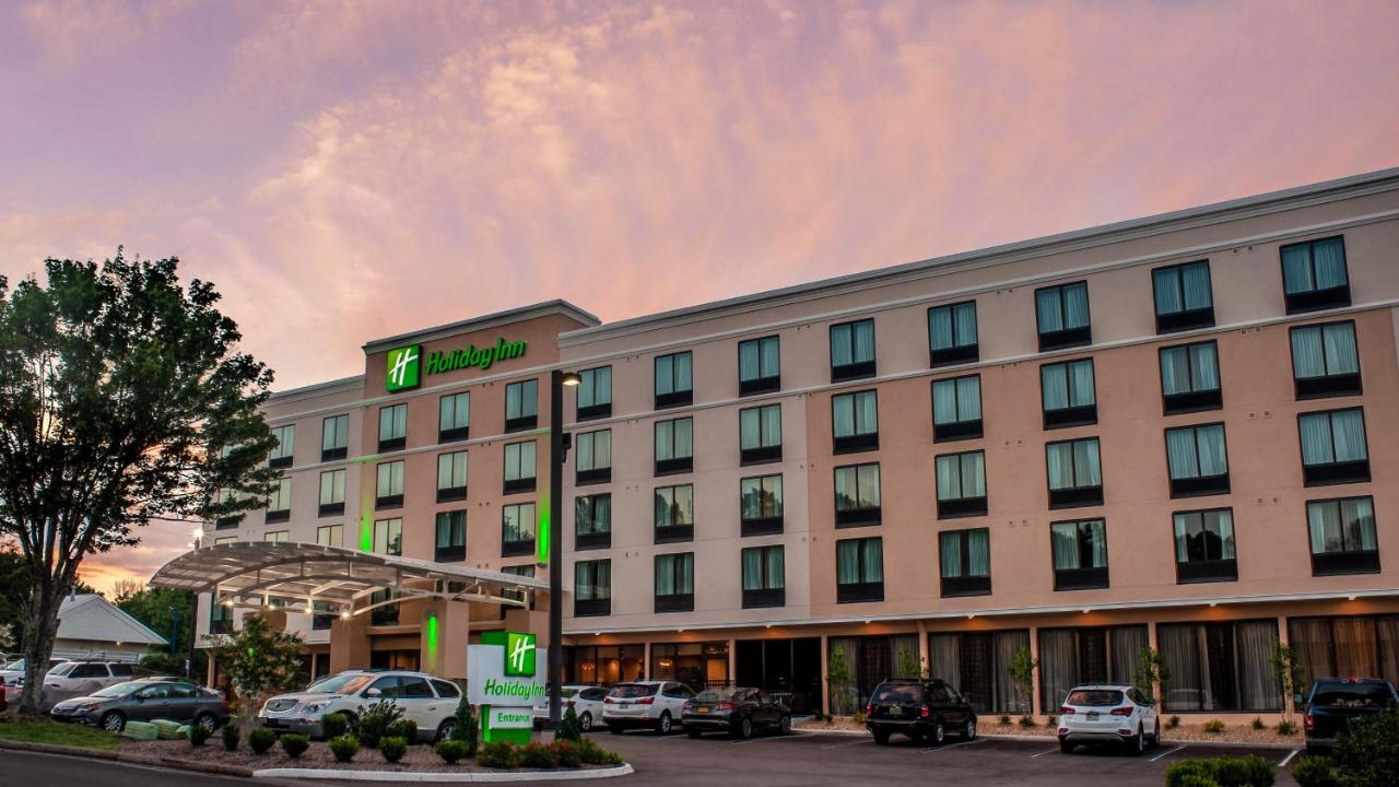  | Holiday Inn Knoxville N - Merchant Drive, an IHG Hotel