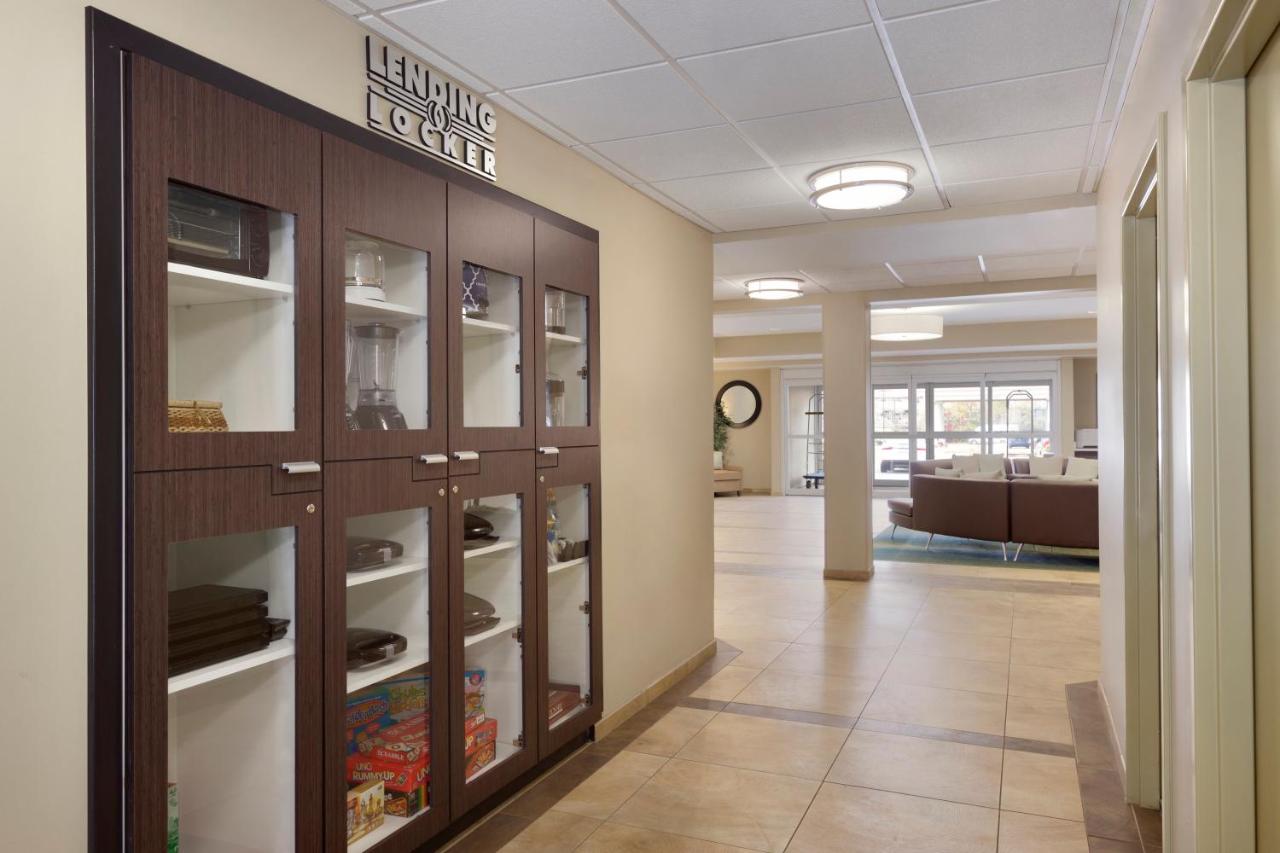 | Candlewood Suites Vestal - Binghamton, an IHG Hotel
