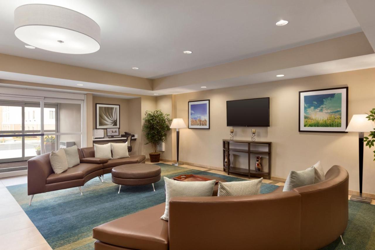 | Candlewood Suites Vestal - Binghamton, an IHG Hotel
