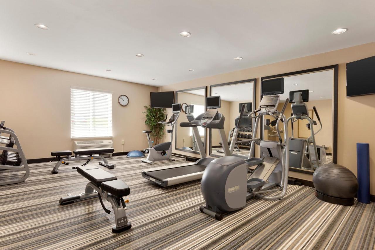 | Candlewood Suites Vestal - Binghamton, an IHG Hotel
