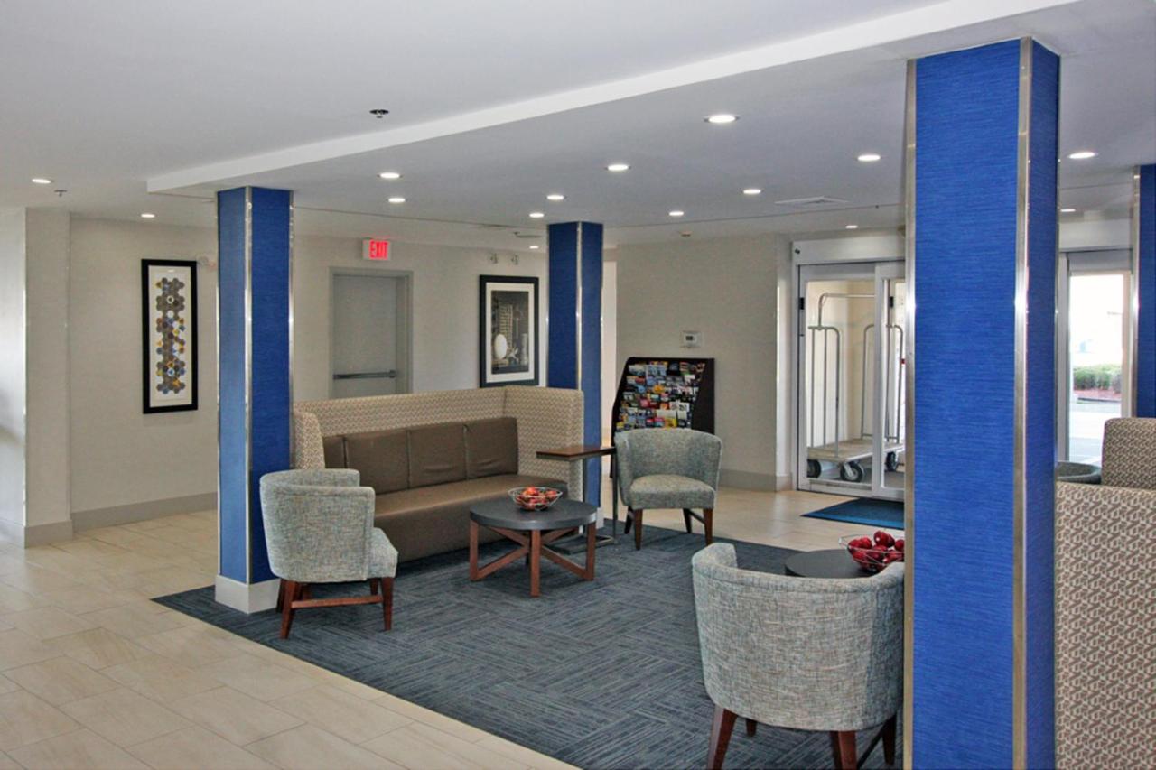  | Holiday Inn Express Branford-New Haven, an IHG Hotel