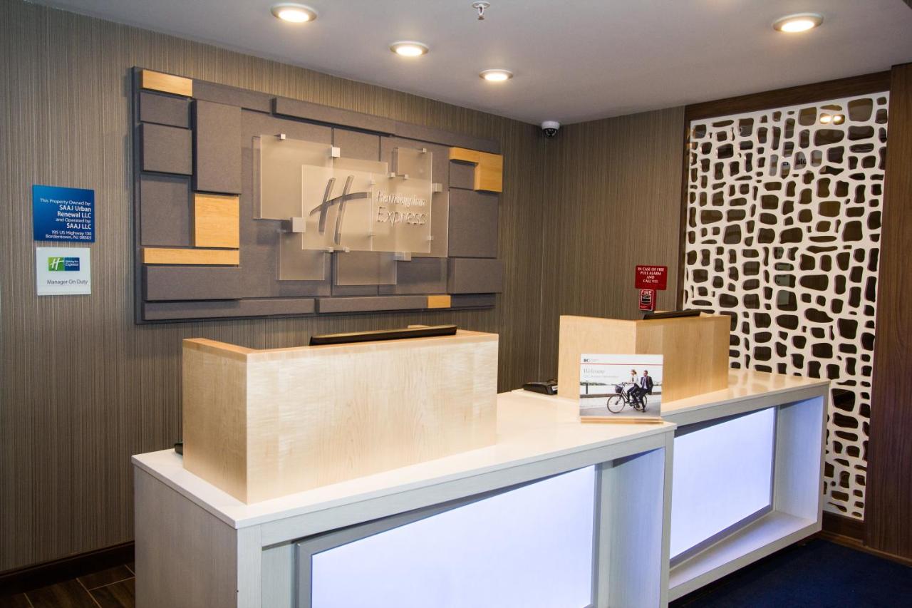 | Holiday Inn Express Bordentown - Trenton South, an IHG Hotel