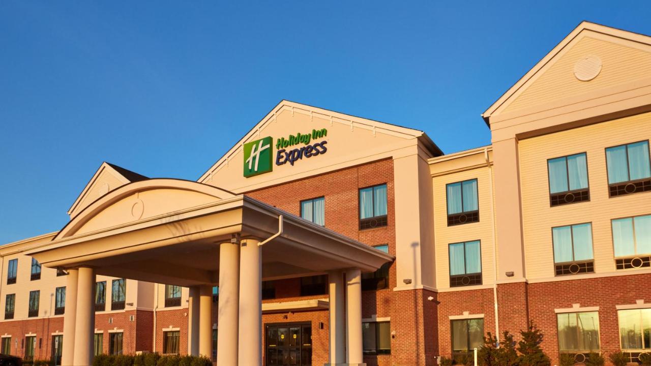 | Holiday Inn Express Bordentown - Trenton South, an IHG Hotel