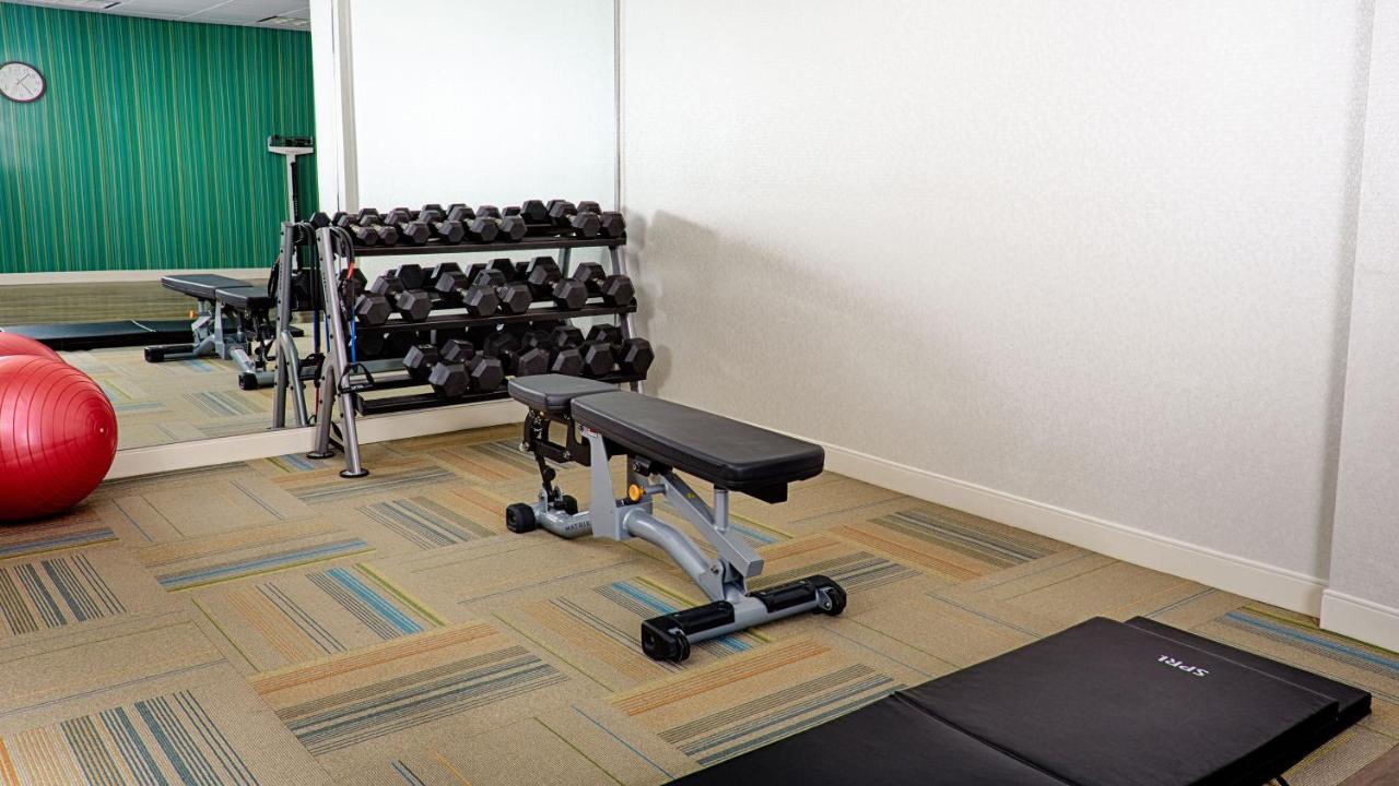 | Holiday Inn Express Bordentown - Trenton South, an IHG Hotel
