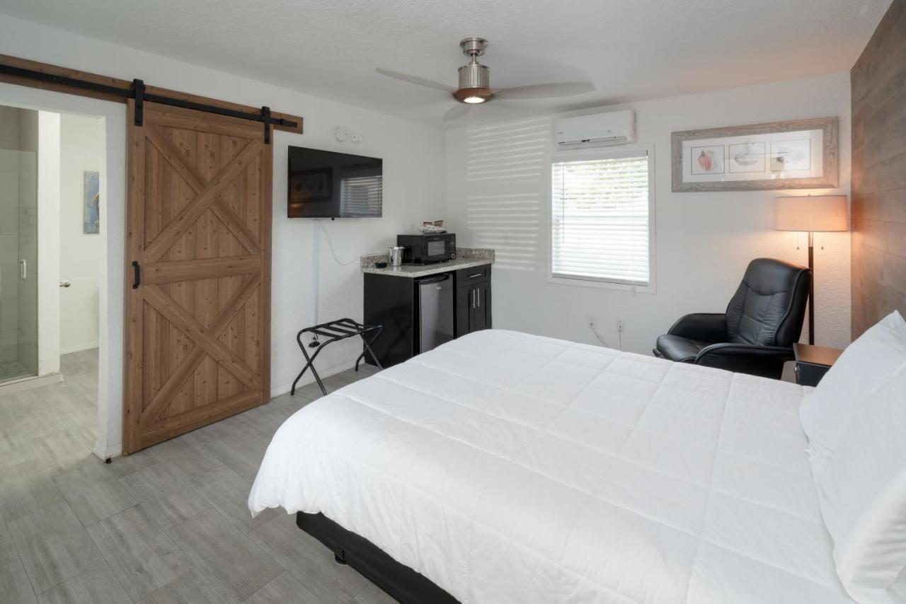 | Sun Outdoors Key Largo