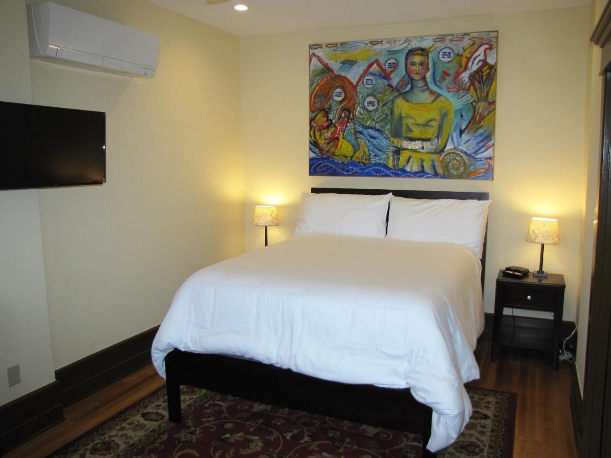 | Tawsty Flower - Haines Suites & Cottages