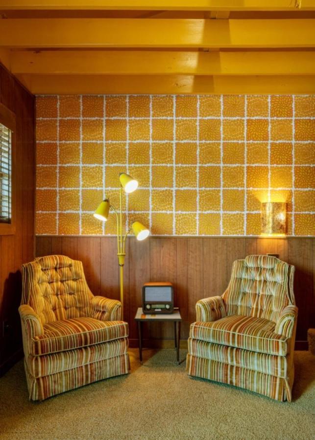 | The Dive Motel and Swim Club
