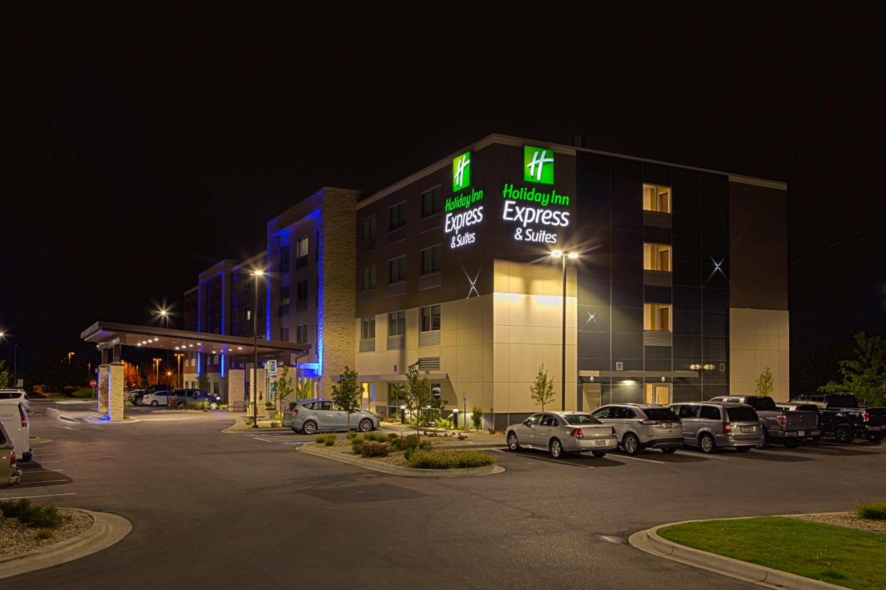  | Holiday Inn Express & Suites Boise Airport