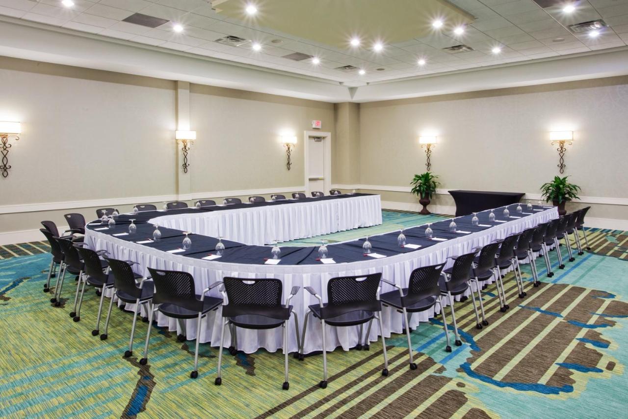  | Crowne Plaza Charleston, an IHG Hotel