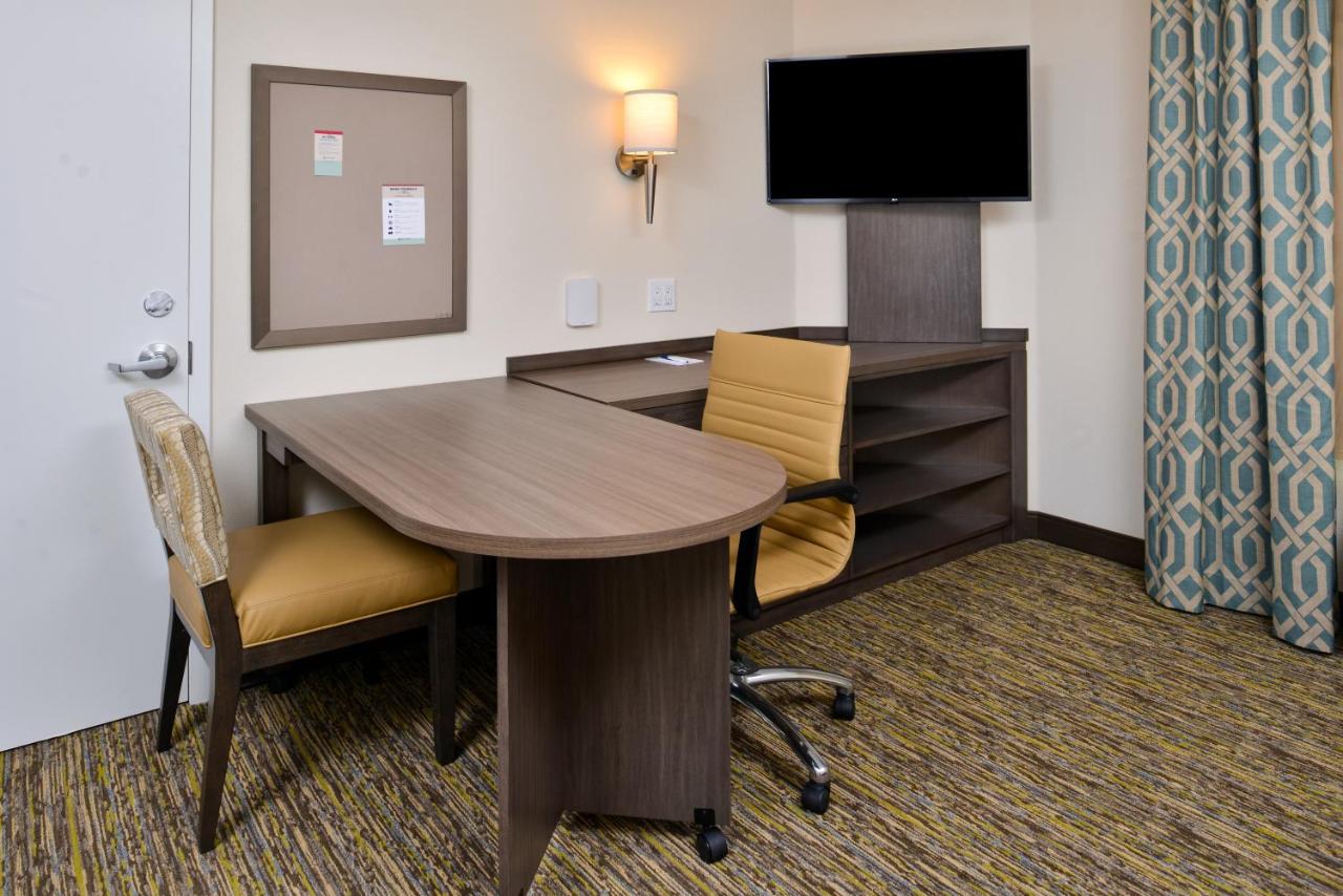 King Studio Suite with Mobility Accessible Roll In Shower - Non-Smoking at Candlewood Suites Lodi by IHG