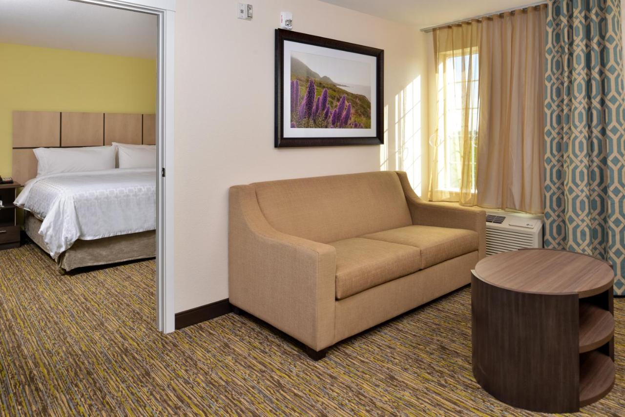 One-Bedroom King Suite - Non-Smoking at Candlewood Suites Lodi by IHG