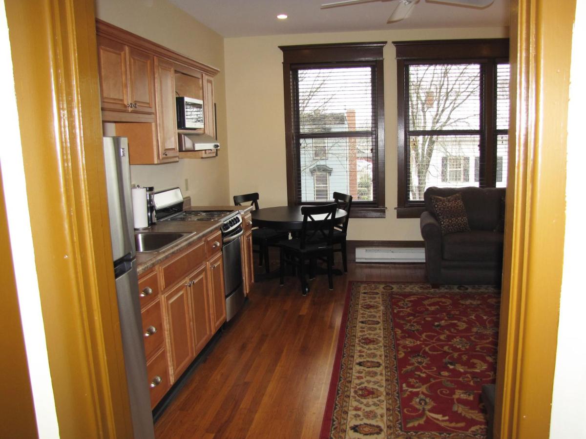 | Tawsty Flower - Haines Suites & Cottages