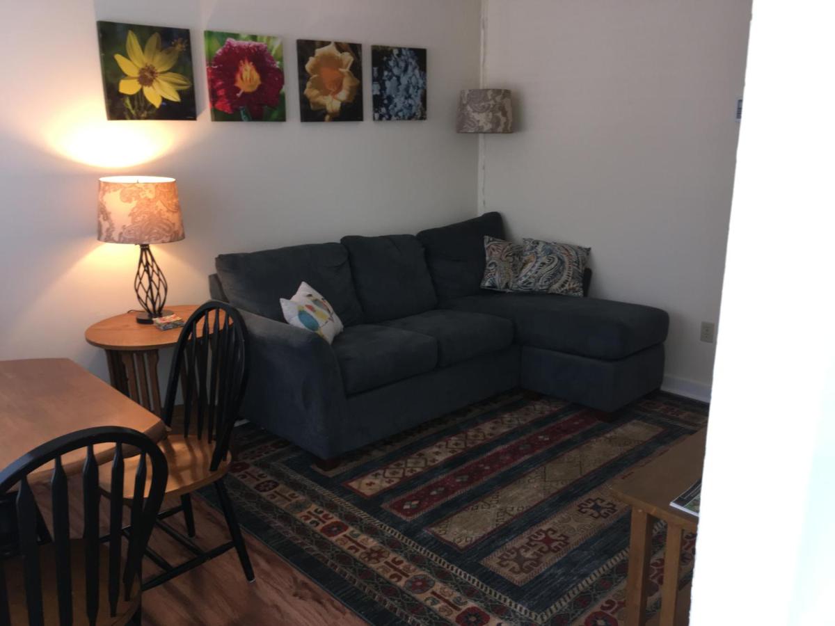 | Tawsty Flower - Haines Suites & Cottages
