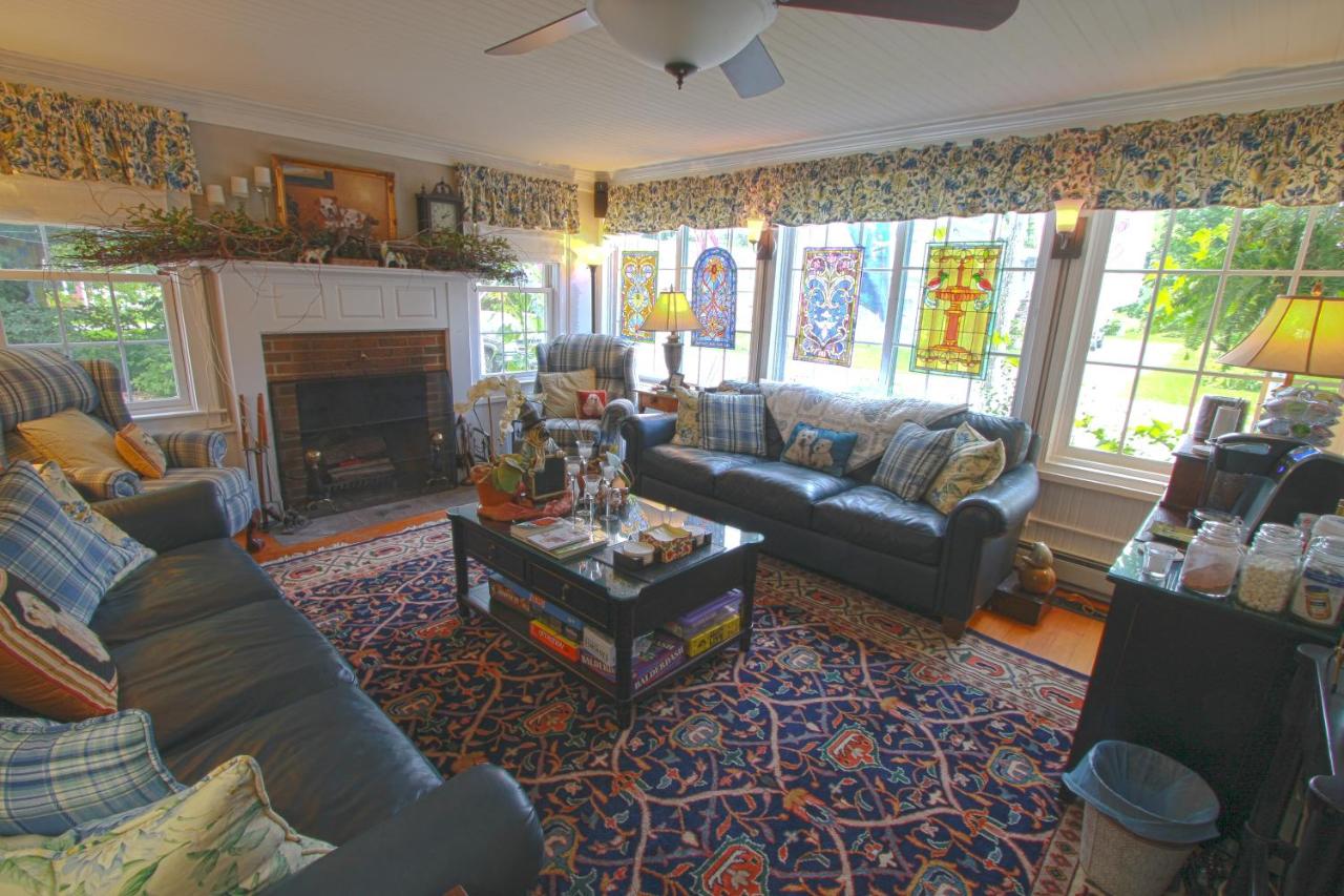 | Phineas Swann Inn & Spa